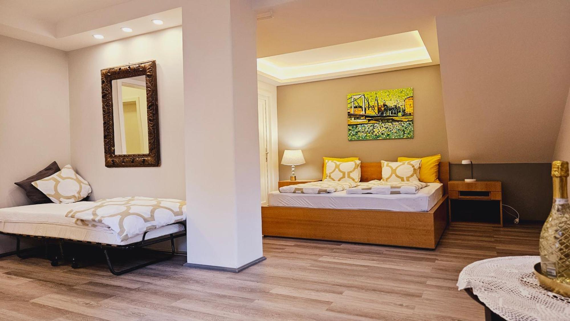 Budasmile Appartment At Buda Castle - Aircon & Free Parking ブダペスト エクステリア 写真
